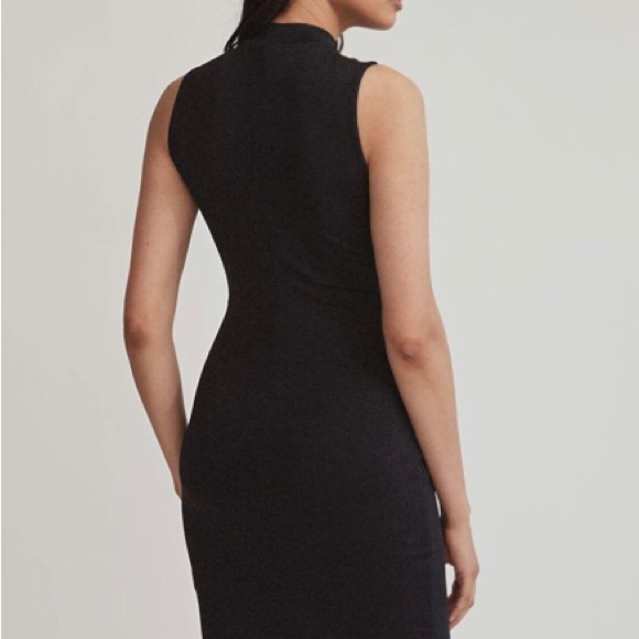 RW&CO Short Bodycon Sleeveless Mockneck Dress - Picture 3 of 7